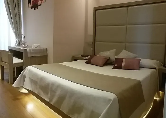 Domus Clara 3*