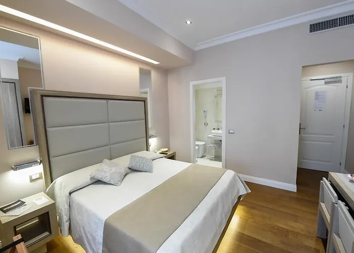 Domus Clara 3* Rome