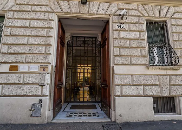 Domus Clara 3* Rome