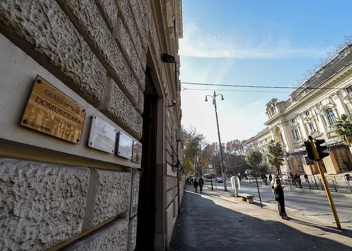 Domus Clara 3*